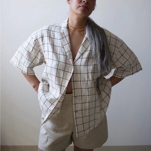A Bronze Age Linen Romeo Button Down Shirt XS